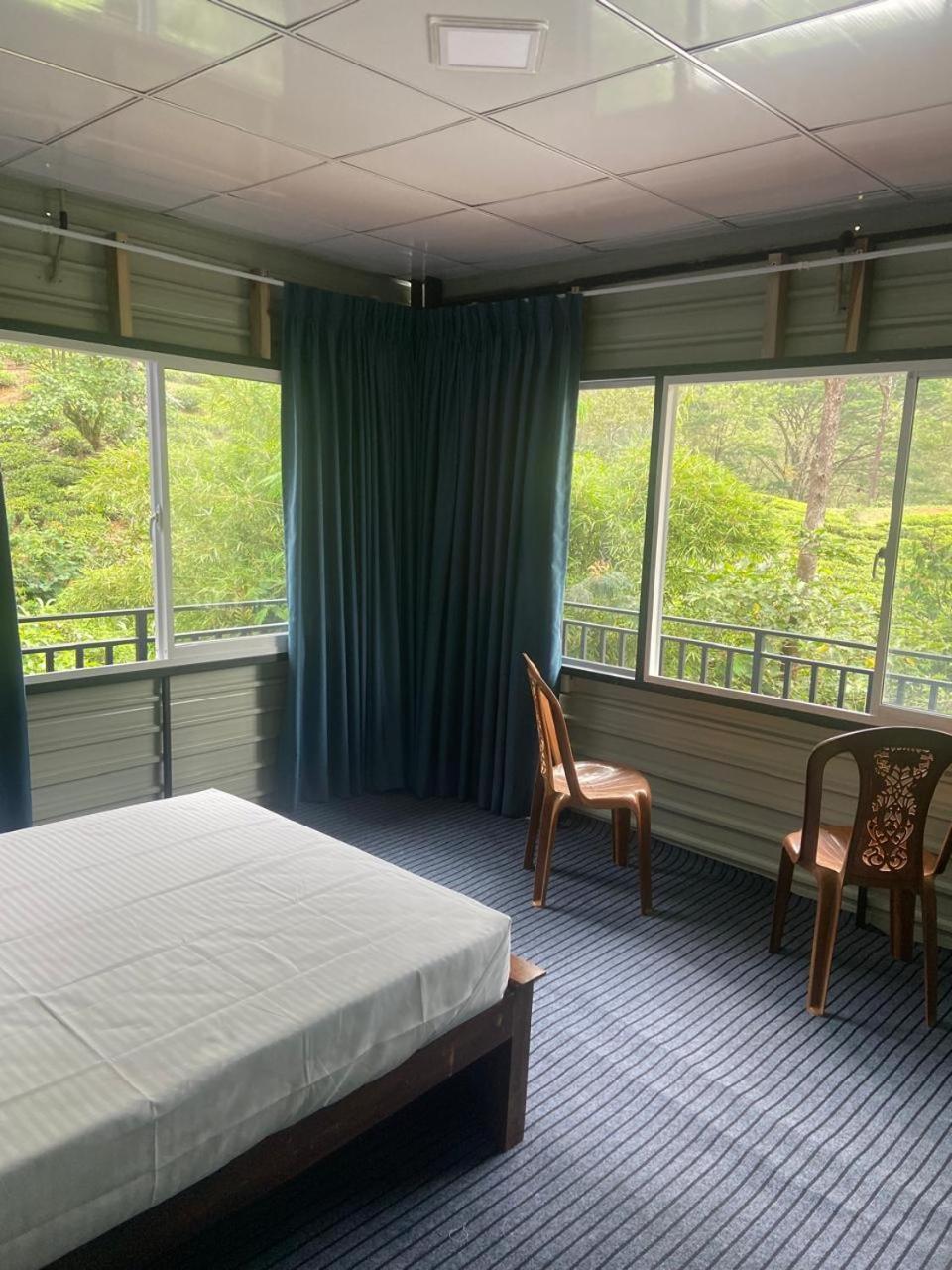 Shan Hotel Nallathanniya Ngoại thất bức ảnh